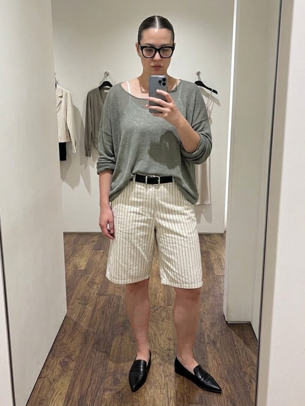 rag & bone Women’s Bermuda Pinstripe Shorts Beige/Blue 32 Cotton Twill Pockets